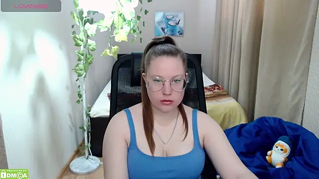 Snapshot of kuri_u chatting on 02-10-26, 09:35 kuri u online show from 02-10-26, 09:35