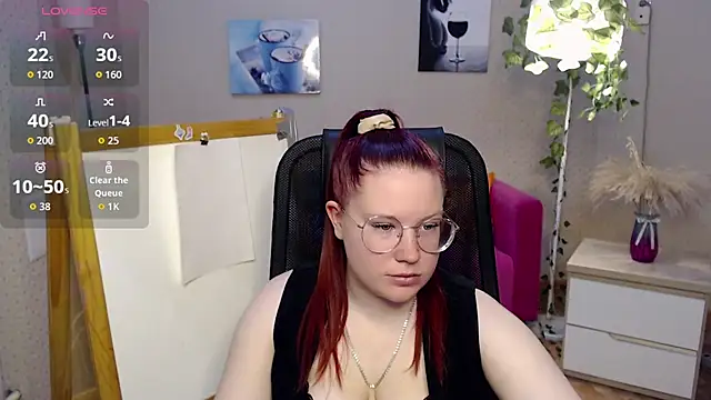 Snapshot of kuri_u chatting on 03-09-26, 11:14 kuri u online show from 03-09-26, 11:14