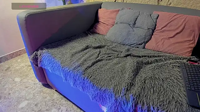 Snapshot of elliot_colton chatting on 01-16-26, 07:51 elliot colton online show from 01-16-26, 07:51