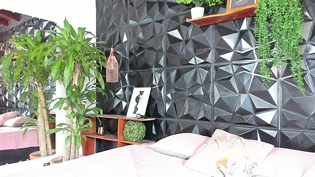 Snapshot of elliot_colton chatting on 02-05-26, 07:18 elliot colton online show from 02-05-26, 07:18