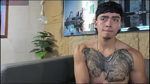 Snapshot of elliot_colton chatting on 03-01-26, 09:06 elliot colton online show from 03-01-26, 09:06