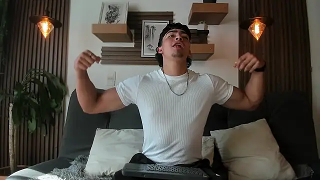 Snapshot of elliot_colton chatting on 03-10-26, 07:52 elliot colton online show from 03-10-26, 07:52