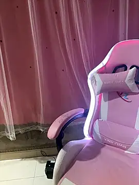 Snapshot of -Violet-t chatting on 01-16-26, 02:10 -Violet-t online show from 01-16-26, 02:10