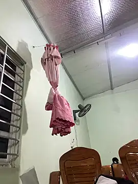 Snapshot of -Violet-t chatting on 02-19-26, 02:24 -Violet-t online show from 02-19-26, 02:24