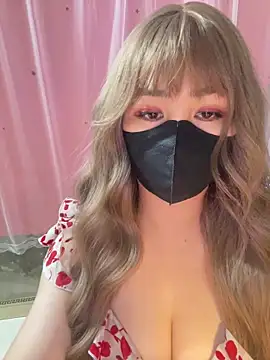 Snapshot of -Violet-t chatting on 02-24-26, 12:58 -Violet-t online show from 02-24-26, 12:58