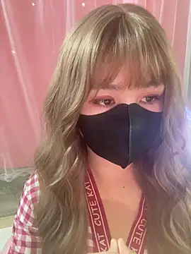 Snapshot of -Violet-t chatting on 02-27-26, 01:05 -Violet-t online show from 02-27-26, 01:05