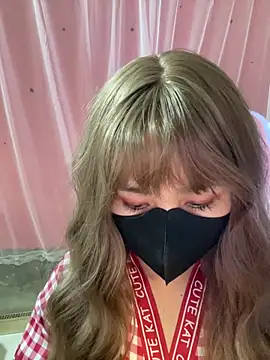 Snapshot of -Violet-t chatting on 03-13-26, 03:29 -Violet-t online show from 03-13-26, 03:29