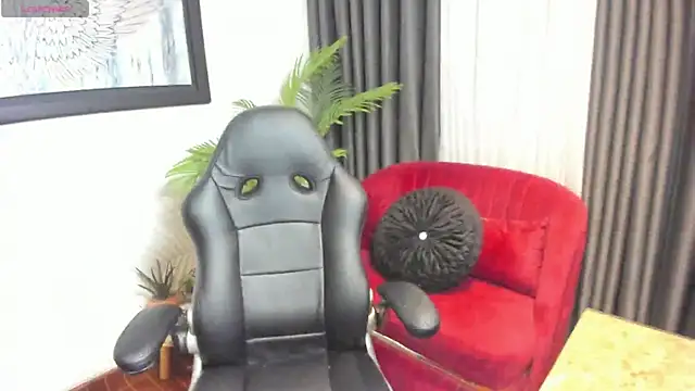 Snapshot of VictoriaPaker chatting on 02-10-26, 10:52 VictoriaPaker online show from 02-10-26, 10:52