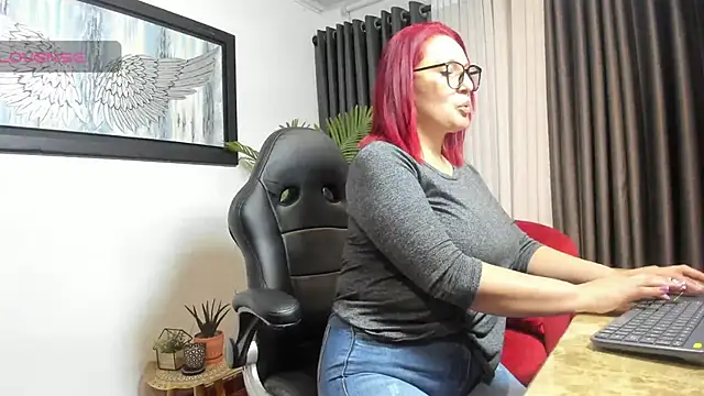 Snapshot of VictoriaPaker chatting on 03-09-26, 11:25 VictoriaPaker online show from 03-09-26, 11:25