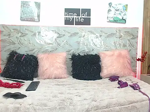 Snapshot of rossyvalbuena chatting on 02-25-26, 02:05 rossyvalbuena online show from 02-25-26, 02:05