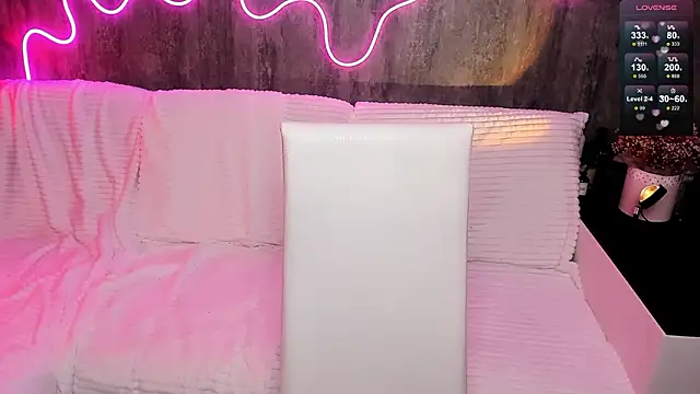 Stiflers mum online show from 03-18-26, 04:21