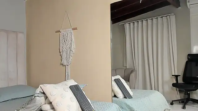 Thiago moretti online show from 02-11-26, 04:23