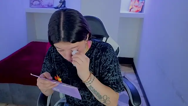 Harley quinzell online show from 03-07-26, 06:49