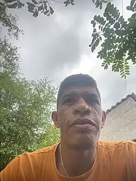 Snapshot of antonio_aguilarx chatting on 06-17-26, 05:47 antonio aguilarx online show from 06-17-26, 05:47