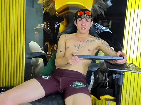 Snapshot of Sti_Sex_Boy chatting on 01-10-26, 09:16 Sti Sex Boy online show from 01-10-26, 09:16