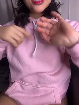 Snapshot of _Queen_love2 chatting on 03-01-26, 04:58 Queen love2 online show from 03-01-26, 04:58