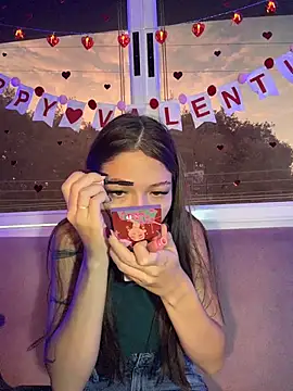 EmmaJhoons online show from 02-13-26, 11:50