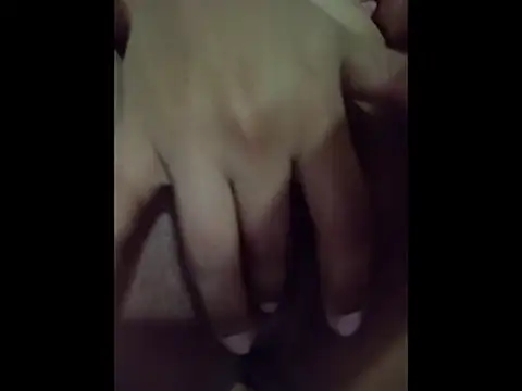 Snapshot of meganparixx chatting on 02-16-26, 07:04 meganparixx online show from 02-16-26, 07:04