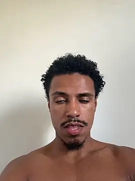 Snapshot of LorenzoBlack27 chatting on 03-01-26, 09:06 LorenzoBlack27 online show from 03-01-26, 09:06