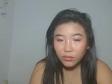 Zyeiii online show from 04-06-26, 08:43