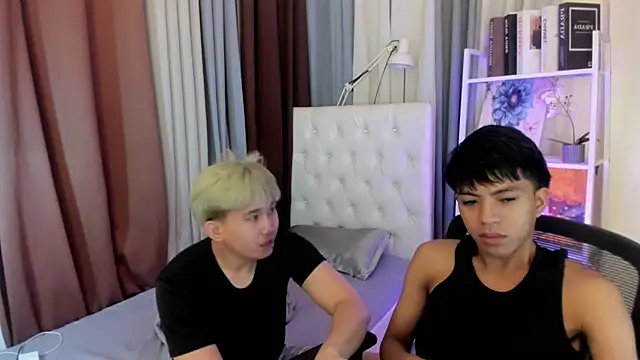 davincihugecock online show from 04-25-26, 09:12