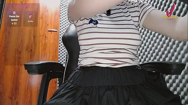 Shiny 68 online show from 07-06-26, 03:03