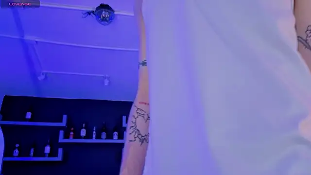 Snapshot of nova_salvatore chatting on 02-28-26, 04:02 nova salvatore online show from 02-28-26, 04:02