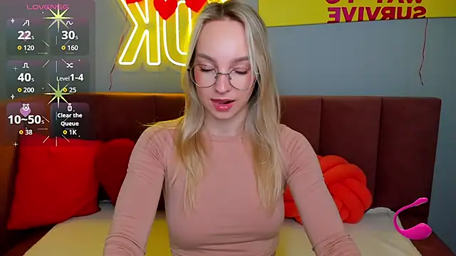 Snapshot of DaisyMellifluous chatting on 02-19-26, 01:34 DaisyMellifluous online show from 02-19-26, 01:34