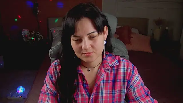 Snapshot of _SilkyShadow_ chatting on 02-24-26, 01:03 SilkyShadow online show from 02-24-26, 01:03