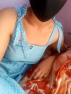 Snapshot of eddy_girl chatting on 02-02-26, 07:29 eddy girl online show from 02-02-26, 07:29