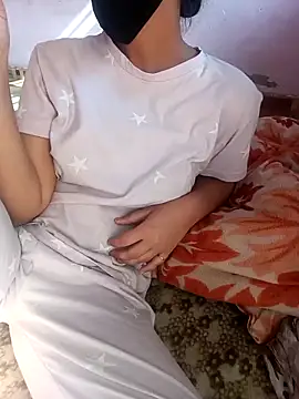 Snapshot of eddy_girl chatting on 02-11-26, 09:14 eddy girl online show from 02-11-26, 09:14