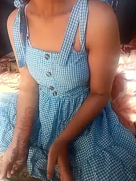 Snapshot of eddy_girl chatting on 02-12-26, 08:09 eddy girl online show from 02-12-26, 08:09