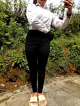 hoahong2 online show from 04-25-26, 02:36