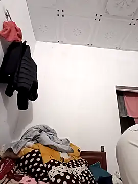 Snapshot of Anna-2k chatting on 03-13-26, 12:23 Anna-2k online show from 03-13-26, 12:23