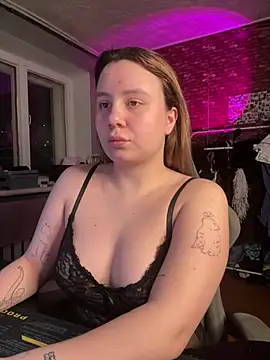 Snapshot of AnnaSeint chatting on 02-01-26, 05:22 AnnaSeint online show from 02-01-26, 05:22