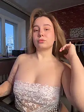 Snapshot of AnnaSeint chatting on 02-18-26, 01:40 AnnaSeint online show from 02-18-26, 01:40