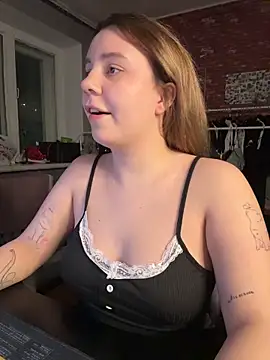 Snapshot of AnnaSeint chatting on 03-05-26, 05:53 AnnaSeint online show from 03-05-26, 05:53