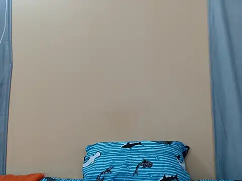 Snapshot of Amanda_April chatting on 01-17-26, 02:00 Amanda April online show from 01-17-26, 02:00