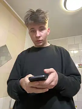 Snapshot of marcus_euphoria_ chatting on 02-07-26, 05:38 marcus euphoria online show from 02-07-26, 05:38