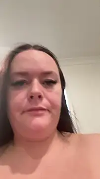 Snapshot of carinabro10 chatting on 06-01-26, 02:24 carinabro10 online show from 06-01-26, 02:24
