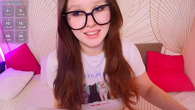 Snapshot of Lana_Delanay chatting on 06-23-26, 01:58 Lana Delanay online show from 06-23-26, 01:58