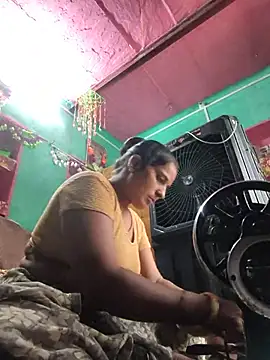 Reena lodha online show from 06-26-26, 11:03