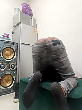 Snapshot of Winterslender chatting on 03-08-26, 08:45 Winterslender online show from 03-08-26, 08:45