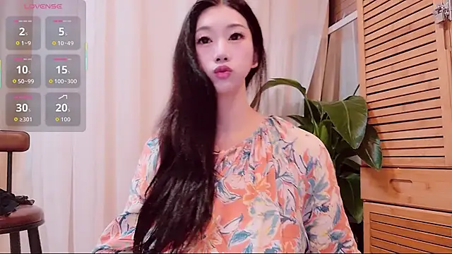 neinei bao online show from 06-12-26, 01:15