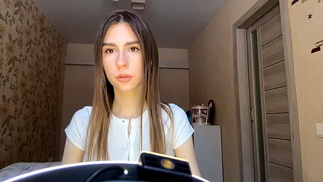 Snapshot of ElsieKuhlmann chatting on 01-11-26, 08:08 ElsieKuhlmann online show from 01-11-26, 08:08