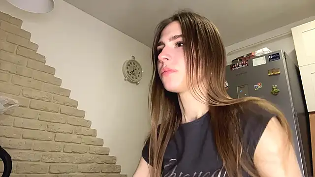 Snapshot of ElsieKuhlmann chatting on 03-01-26, 04:03 ElsieKuhlmann online show from 03-01-26, 04:03