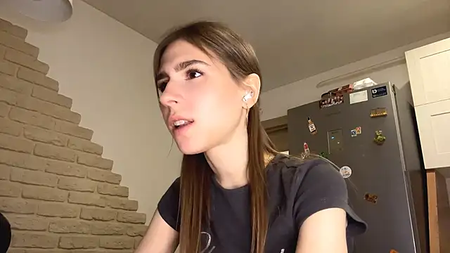 Snapshot of ElsieKuhlmann chatting on 03-01-26, 08:11 ElsieKuhlmann online show from 03-01-26, 08:11