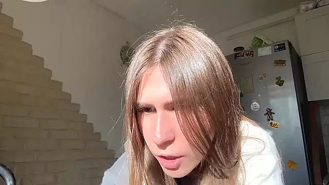 ElsieKuhlmann online show from 04-30-26, 03:07