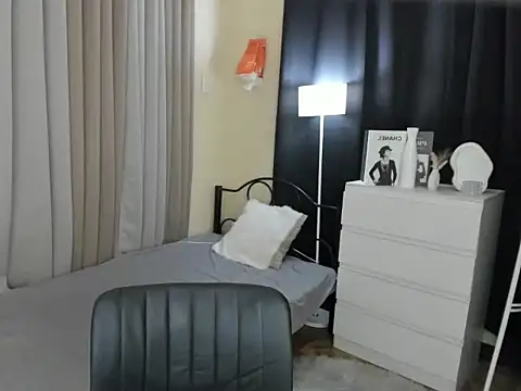 Snapshot of XxRhianxX chatting on 01-18-26, 10:19 XxRhianxX online show from 01-18-26, 10:19