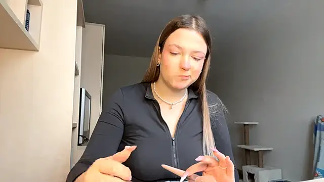 Snapshot of JammieMickiewicz chatting on 02-15-26, 08:35 JammieMickiewicz online show from 02-15-26, 08:35